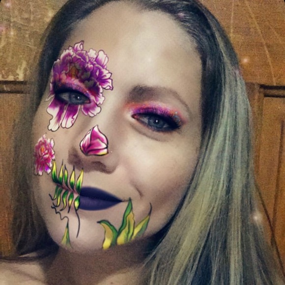 Meet your Posher, Carrie - Picture 9 of 16